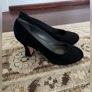 Marchez Vous vintage black suede heels size 11